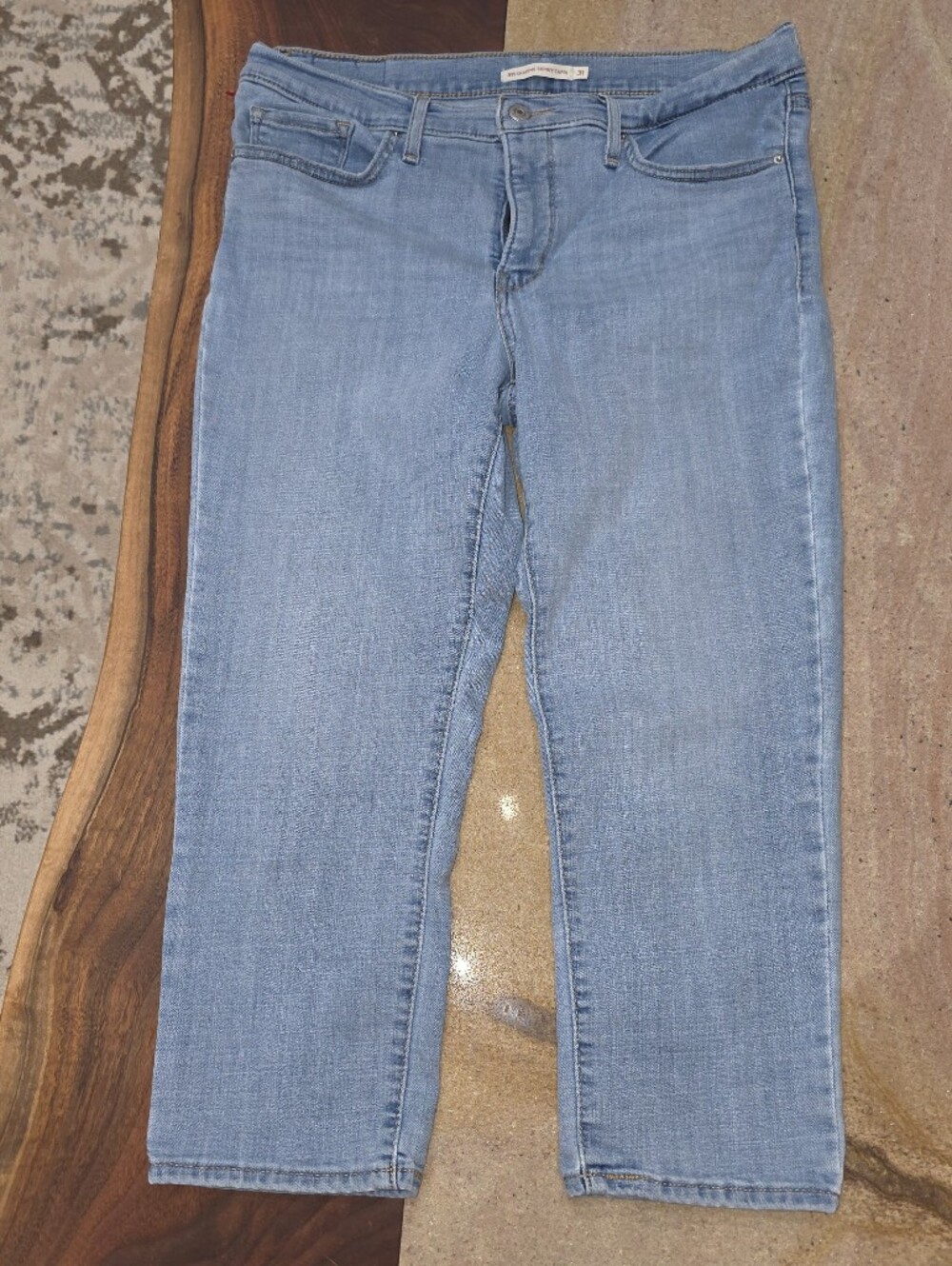 Levi's Women's Light Blue 311 Skinny Capri. Sz 31